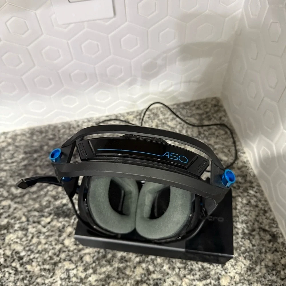 ASTRO A50 Wireless Dolby Blue Edition Gaming PC + Playstation headset